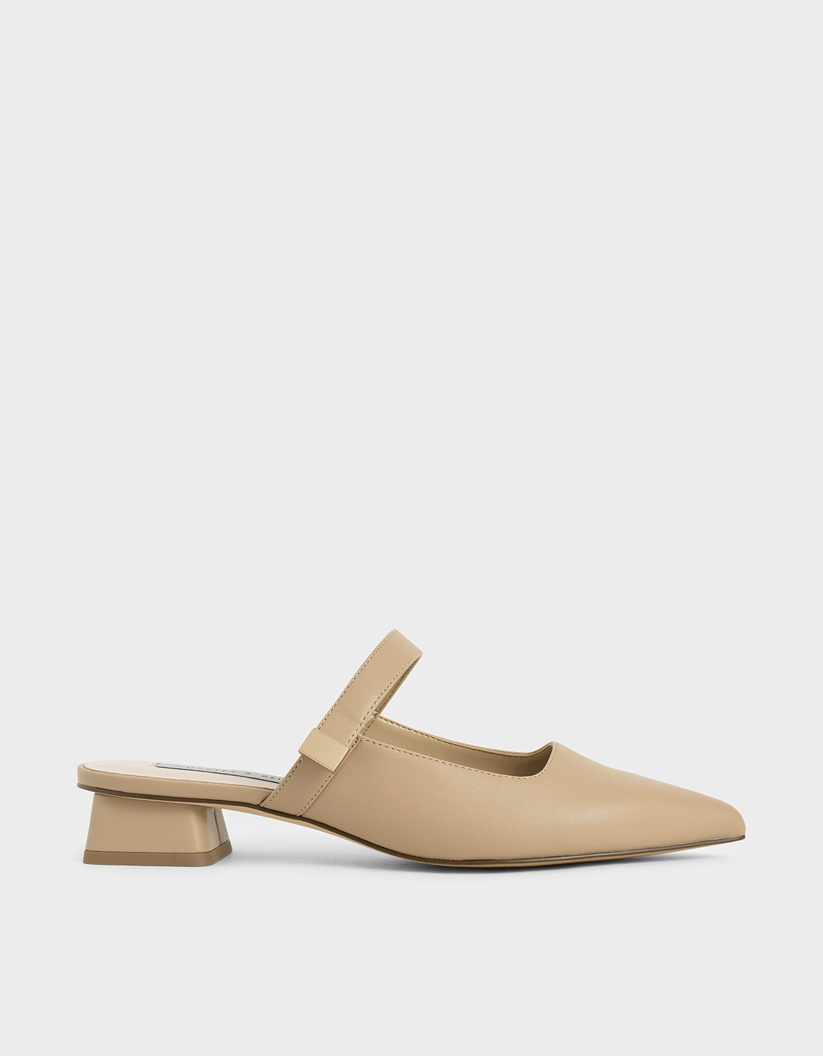 

Mary Jane Mules, Sand