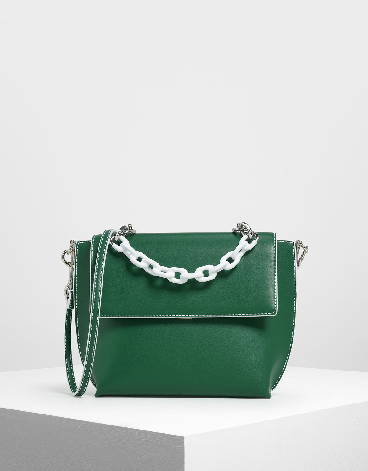 

Single Chain Handle Bag, Green