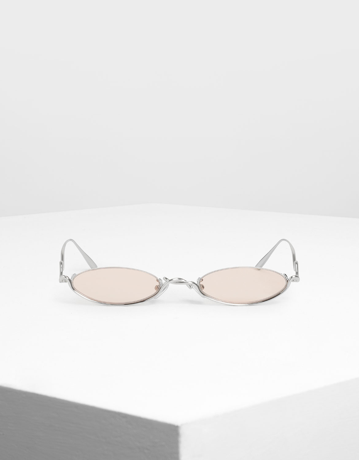 

Wire Frame Oval Sunglasses, Pink
