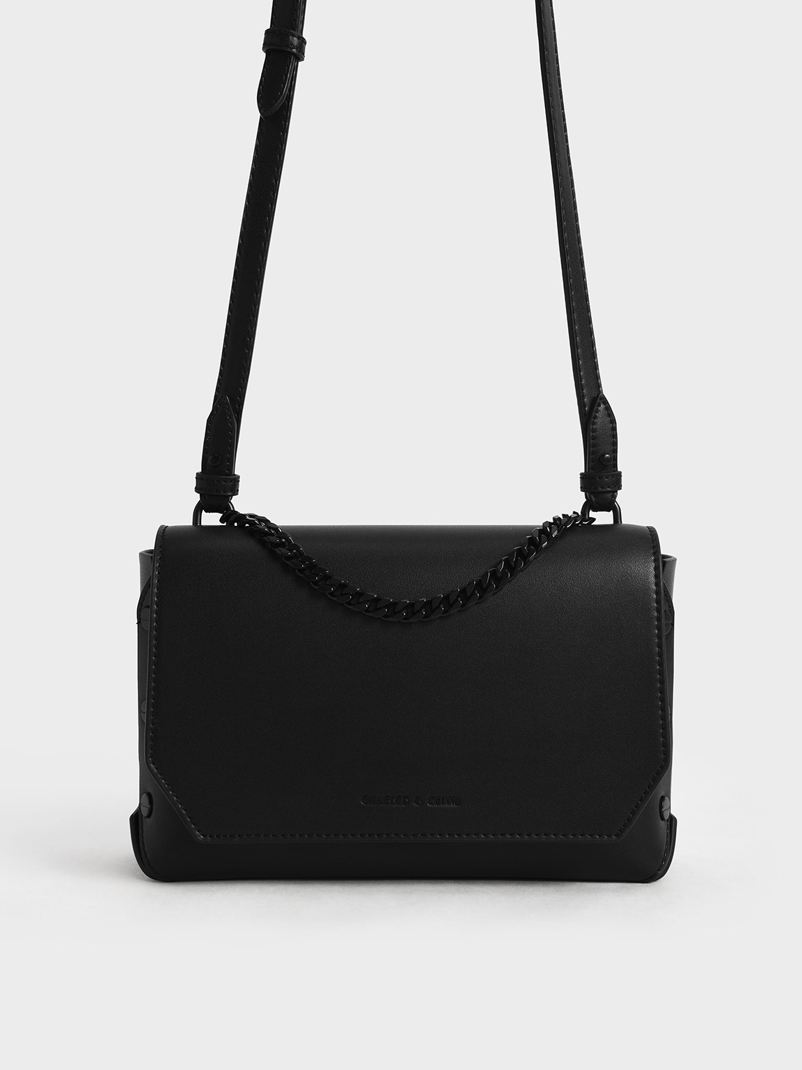 

Chain Handle Shoulder Bag, Ultra-matte black