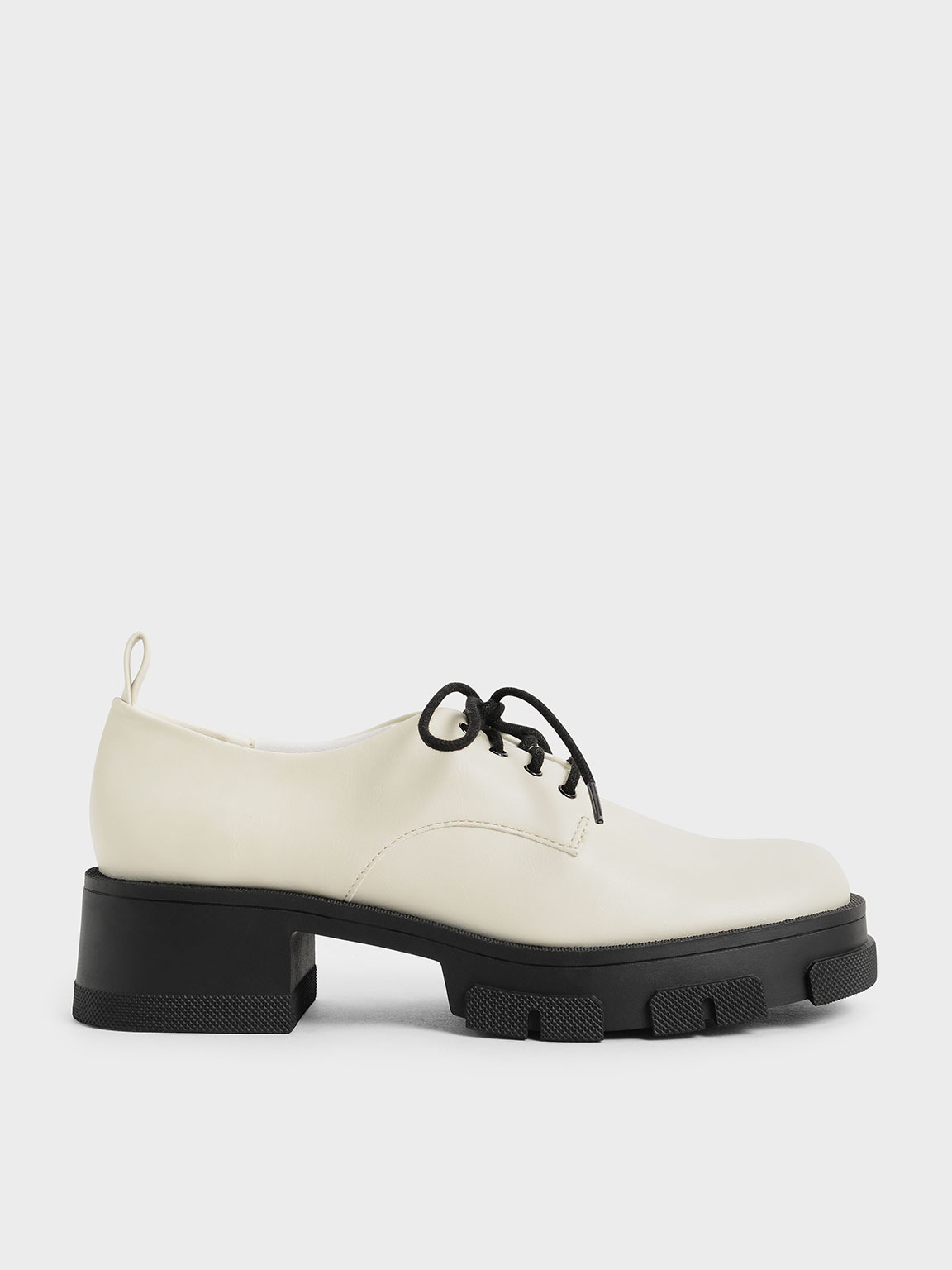 

Lace-Up Chunky Oxfords