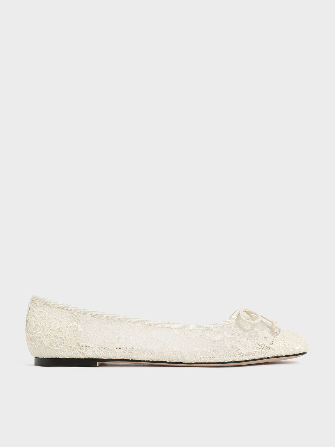 

Bow-Tie Lace Ballerina Flats, Cream
